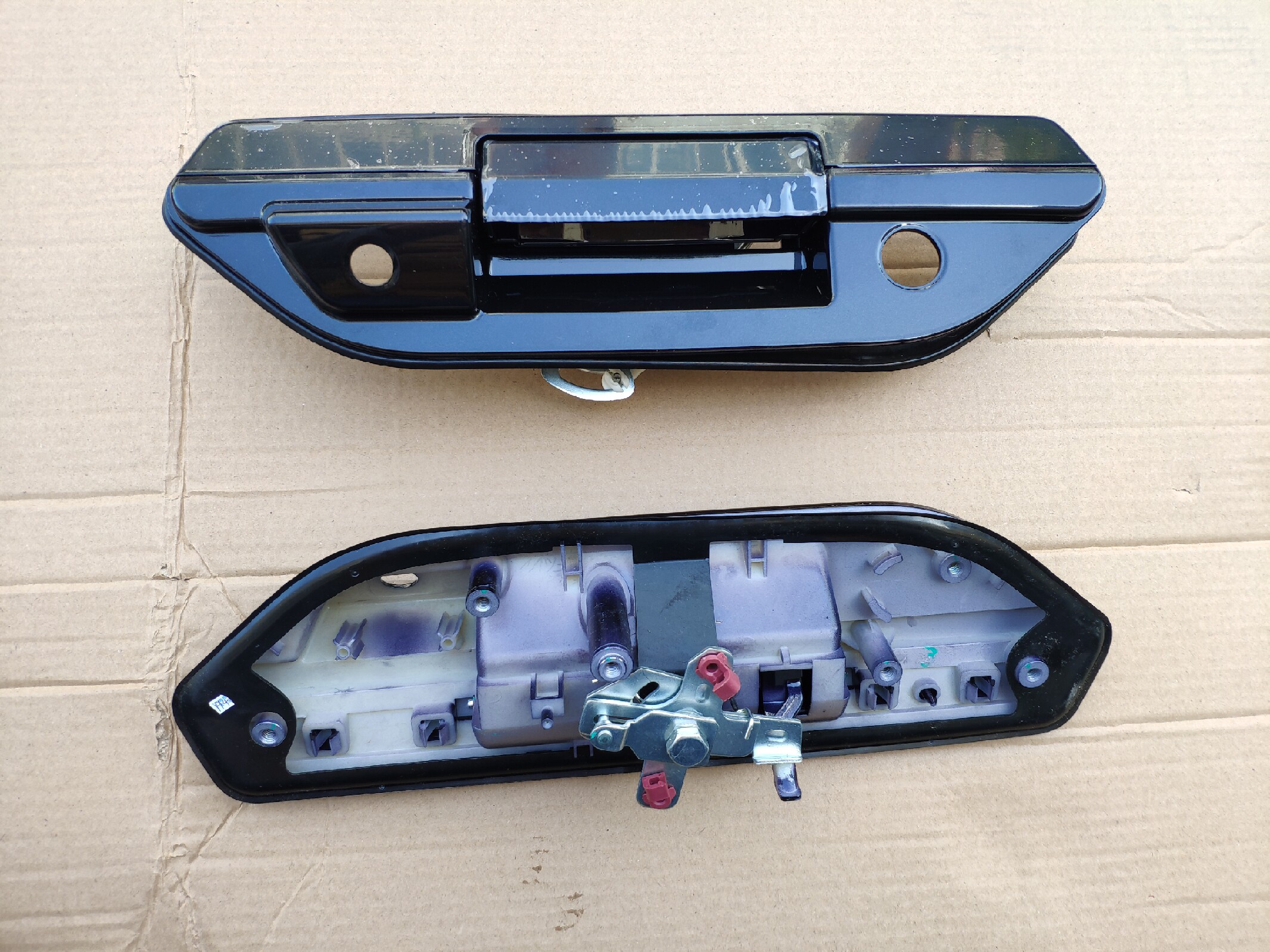 황해 자동차 부품 N3N7 화물 상자 핸들 후면 버킷 테일 패널 핸들 버클 렌치 뒷문 잠금 장치 N3 픽업 버클