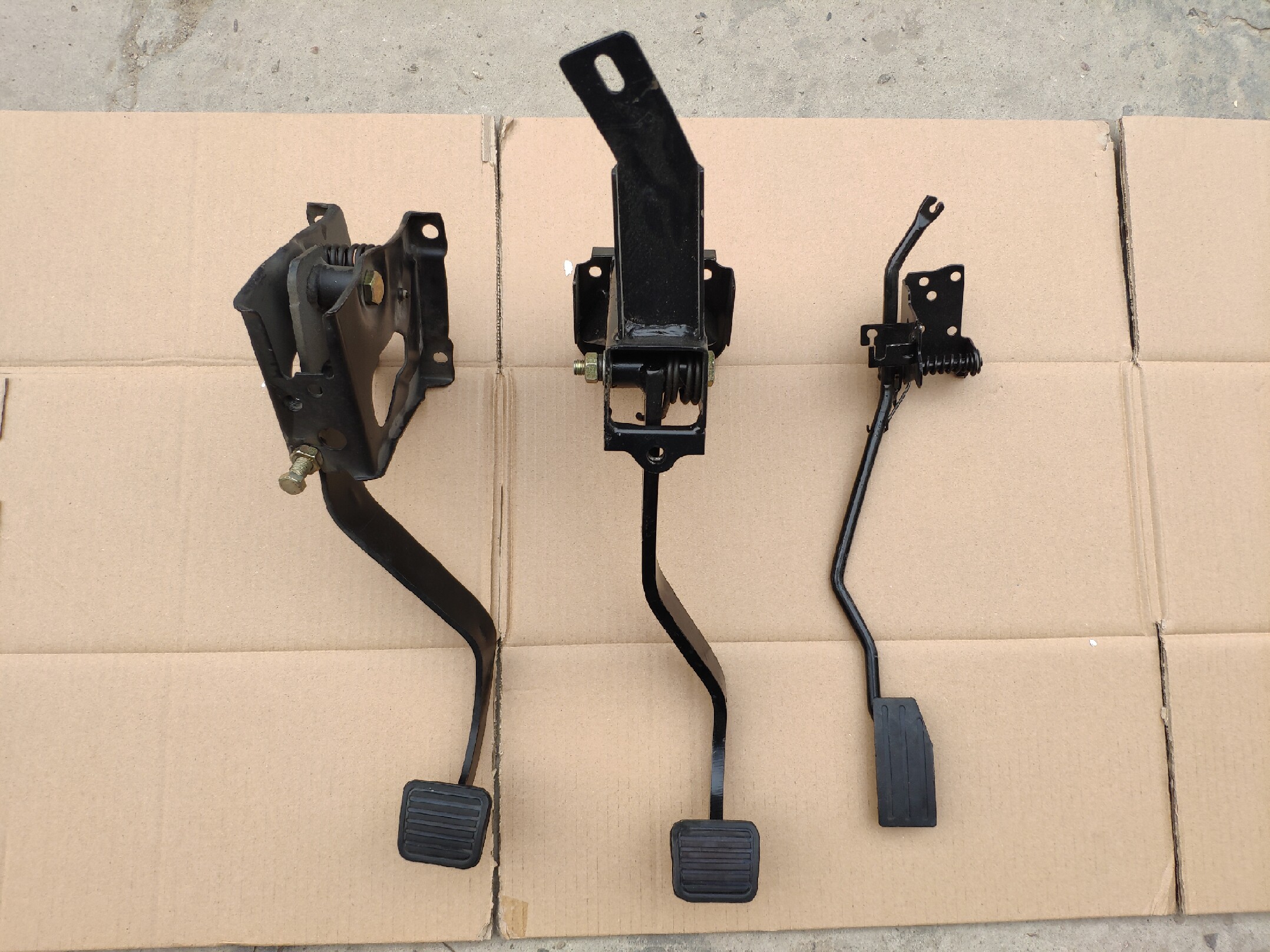 新凯凯胜刹车踏板脚刹踏板刹车踏皮制动器离合器踏板凯胜油门踏板