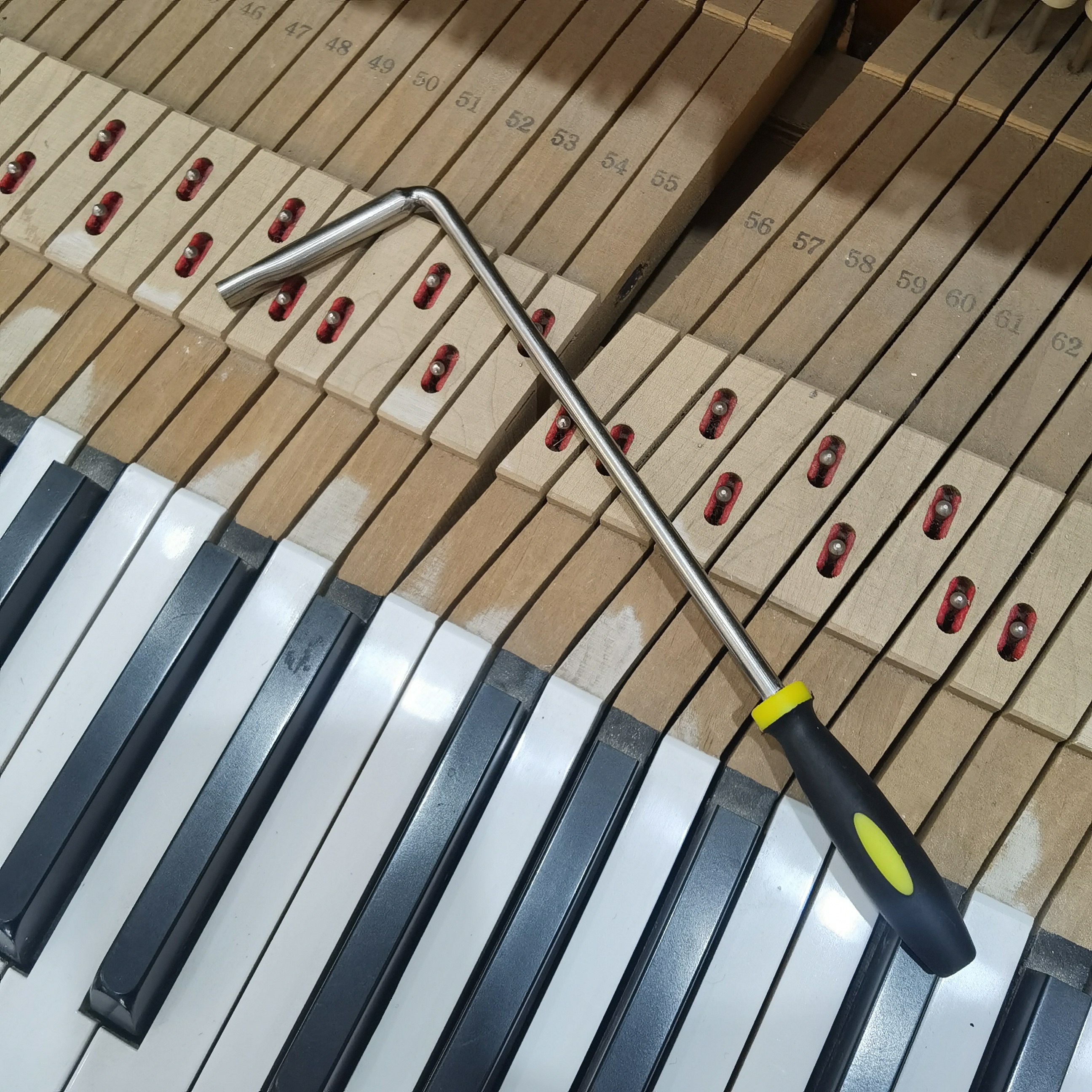 钢琴键钉扳手/琴键松旷不起不齐专用/钢琴调律调音维修工具FAMAYA