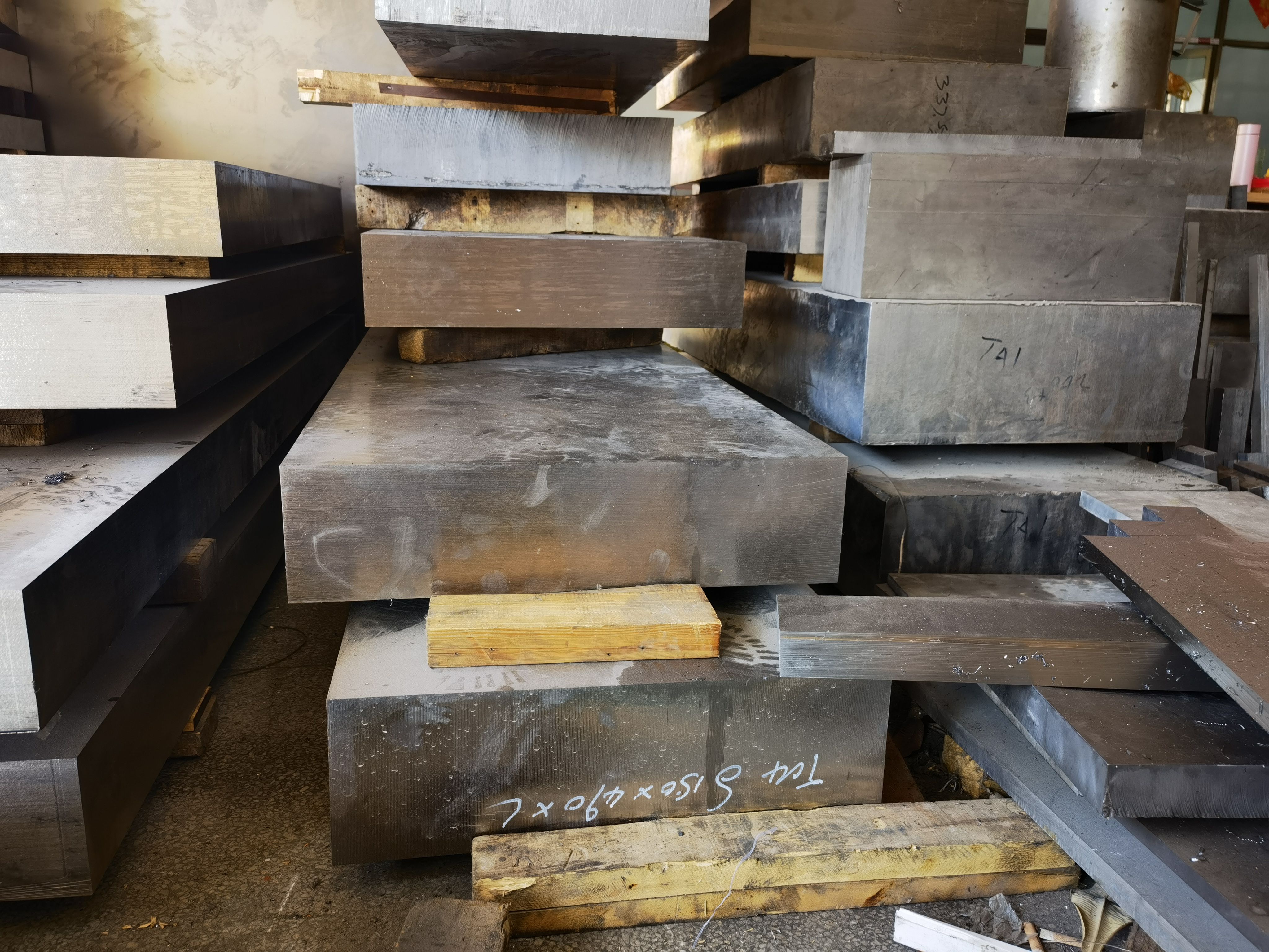 TC4 钛合金 直径1.0-300mm 大量现货供应TC4钛合金板0.5-200厚