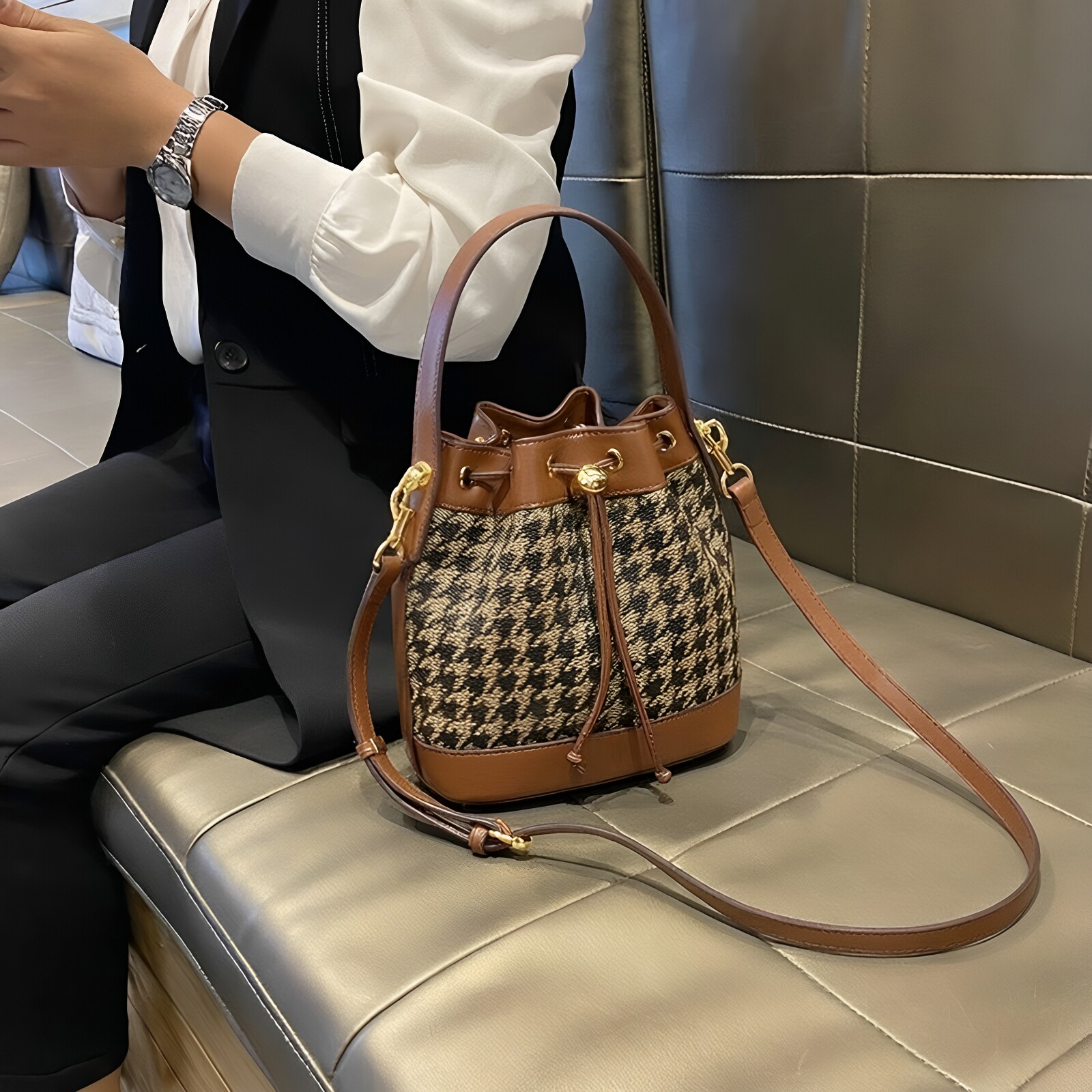 千鸟格帆布包格子小包包2026新款轻便水桶包女真皮手提单肩斜挎包