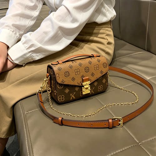 路易米希尔真皮老花邮差斜挎包