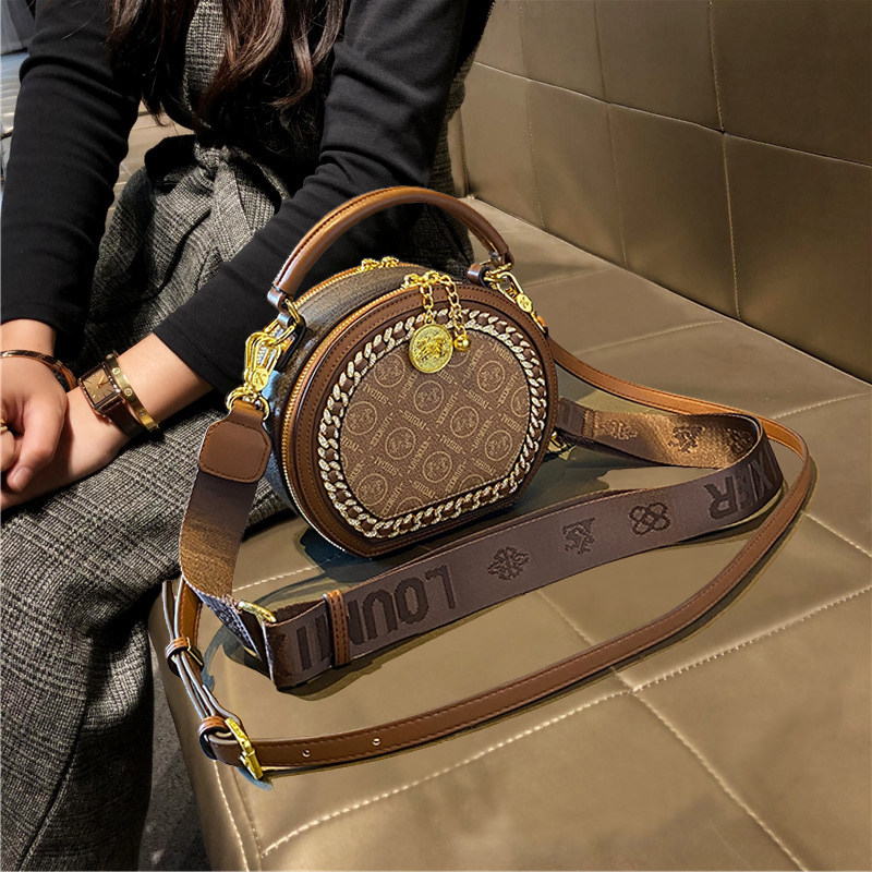 包包女士2026新款高级感洋气轻奢不撞款圆饼包迷你手提单肩斜挎包