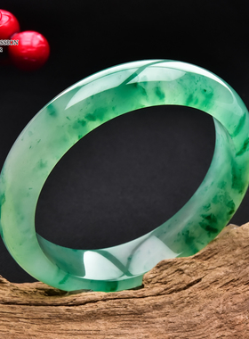 豪8印象翡王妃F4825480F105非洲翠手镯圈口57.3mm冰种绿飘花玉镯