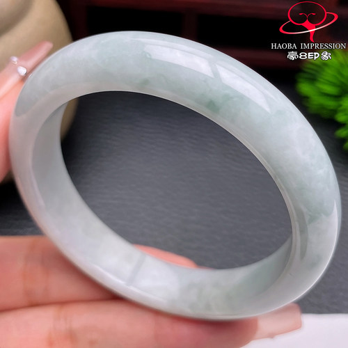 豪8印象手镯之家S226018Y573翡翠手镯圈口53.6mm天然绿飘花玉镯