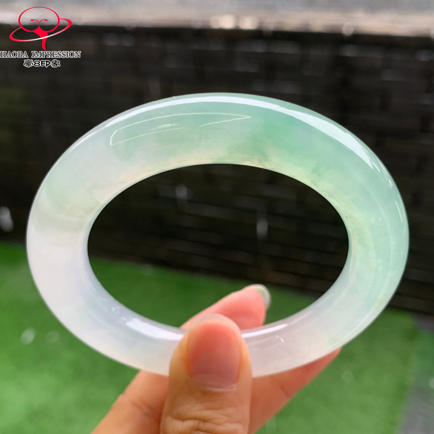 豪8印象V124翡翠圆条手镯圈口54.3天然高冰种阳绿缅甸a货玉石手镯