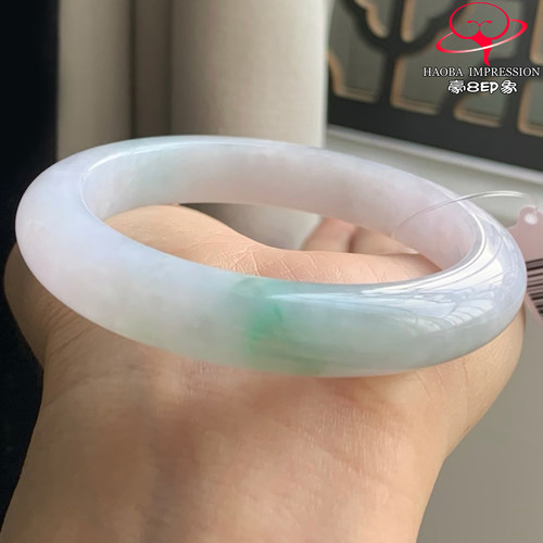 豪8印象W26080W743天然A货翡翠圈口53.3冰糯种粉底飘绿花正圈玉镯