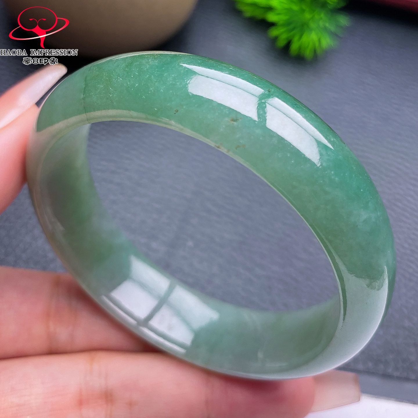豪8印象X26280X530翡翠手镯圈口55.6天然冰种油青缅甸a货玉镯59g