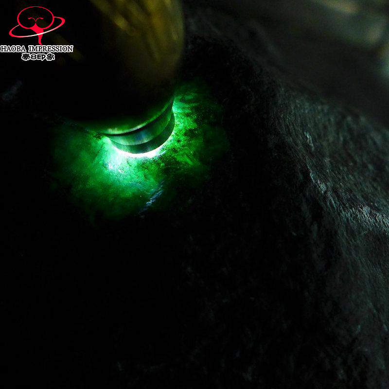 豪8印象手镯之家Z26520G107老皮脱沙缅甸天然翡翠原石3803.01g