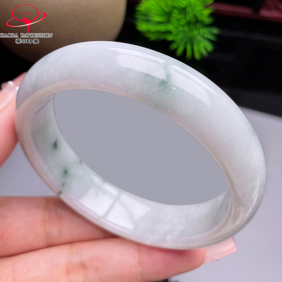 豪8印象X26100X517翡翠手镯圈口61.2冰糯种天然绿飘花缅甸玉镯77g