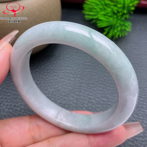 豪8印象S226018Y666翡翠手镯圈口54.5天然白底浅绿缅甸玉手镯54g