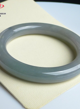 豪8印象L26100L169翡翠圆条手镯圈口56.8mm冰糯种淡紫淡蓝水玉镯