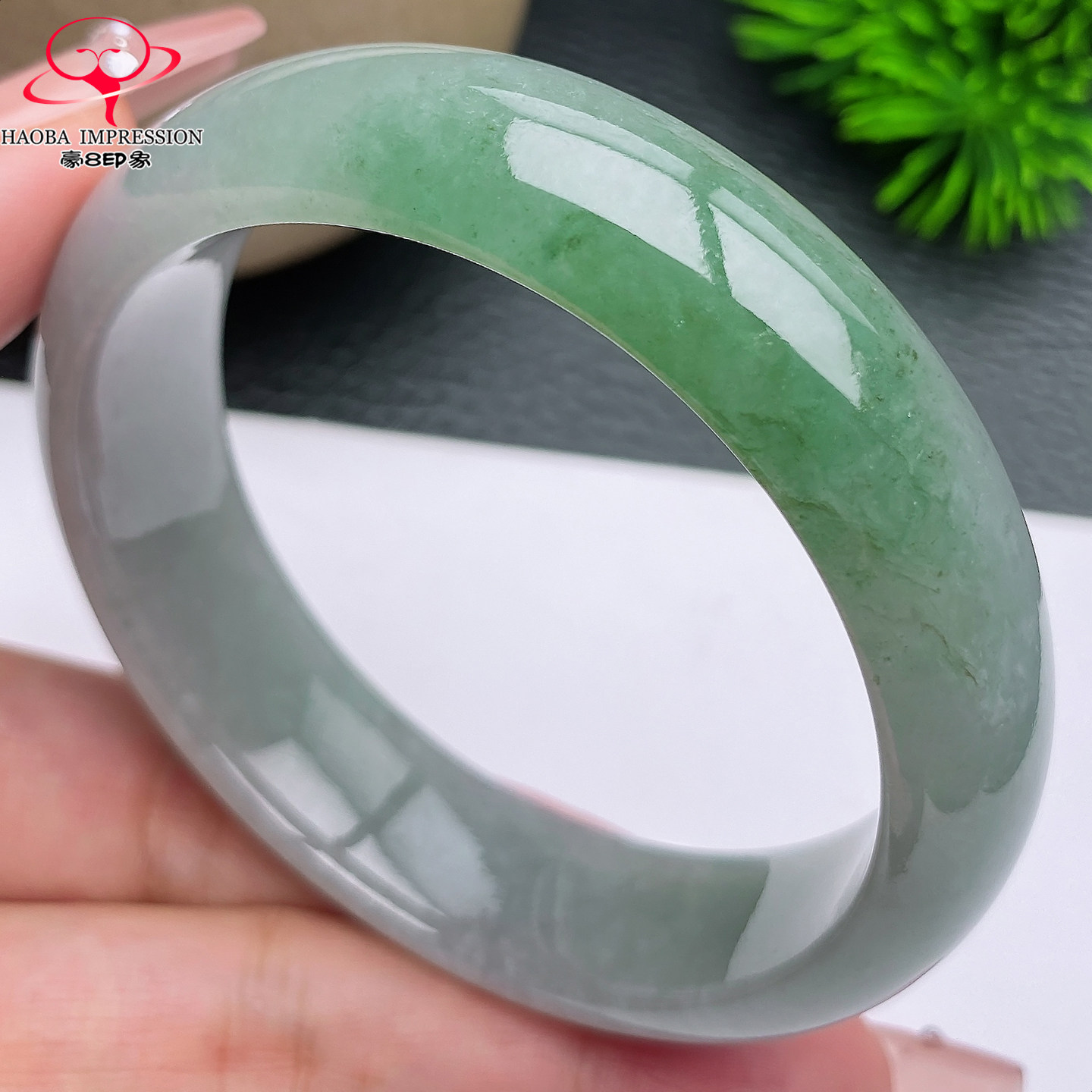 豪8印象X26220X871翡翠手镯圈口55.1天然冰糯种浅油青缅甸玉镯61g