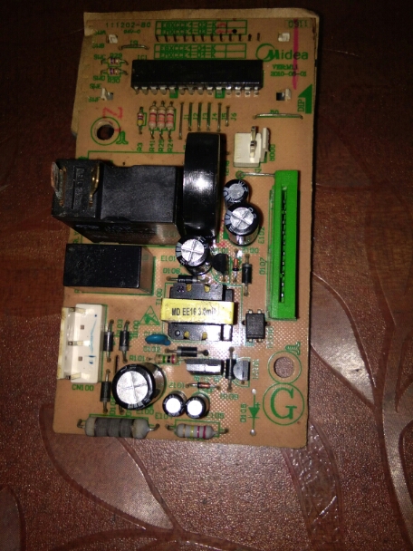 美的微波炉EM720FF1/2-NR EM823LE3-NS电脑板配件是无烧烤功能