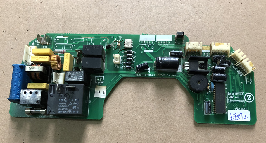 原装拆机，没修过，实物拍图，默认韵达，当天发货 买电视主板的亲，请看清标题的屏型号