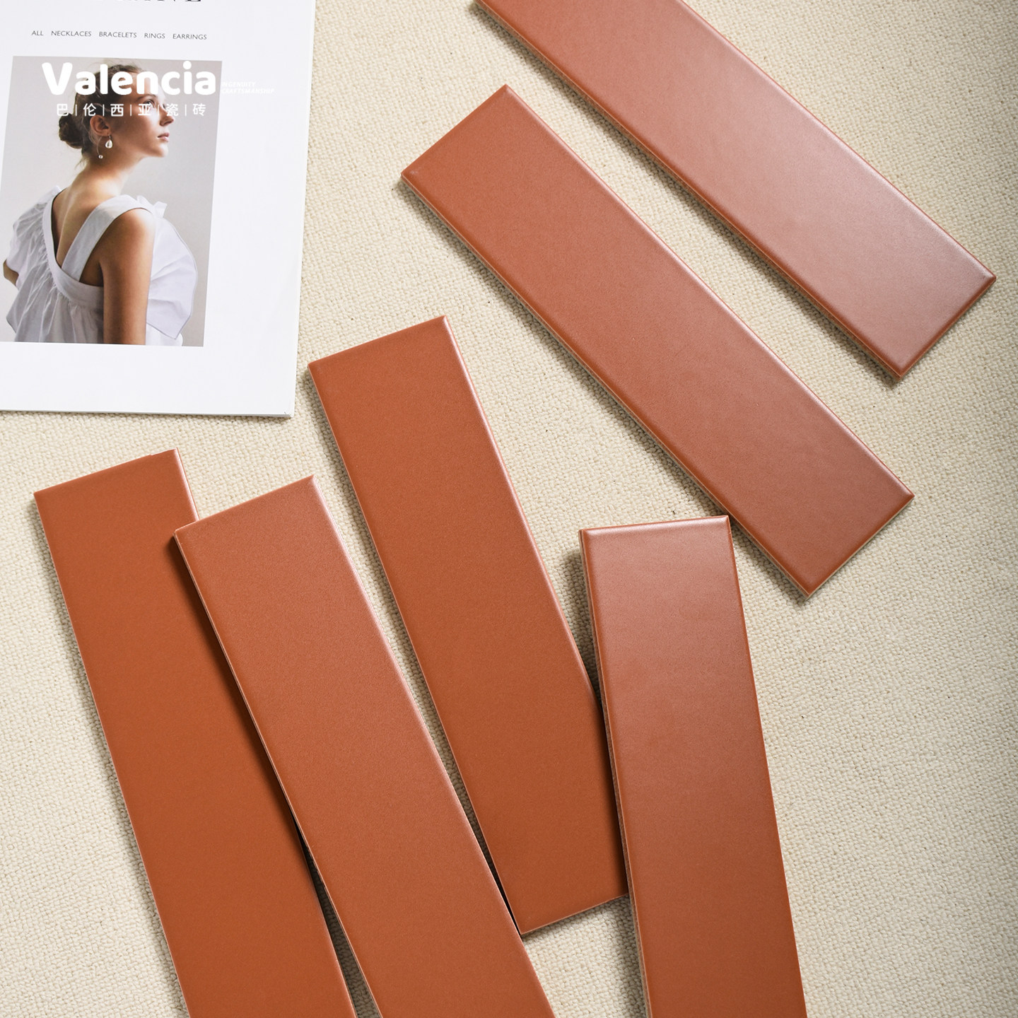 焦糖红棕色复古厨房卫生间长条砖75x300奶茶店吧台背景墙仿古瓷砖