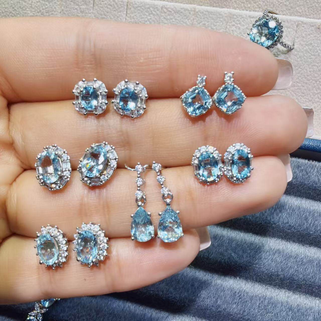 天然海蓝宝耳钉925银精工镶嵌