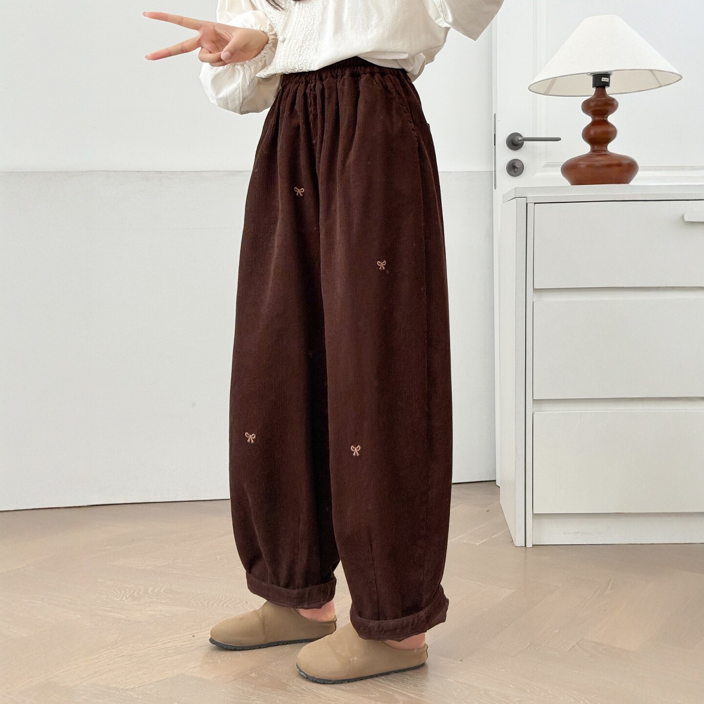 复古文艺秋新品棉质灯芯绒刺绣蝴蝶结宽松休闲小脚裤阔腿休闲长裤