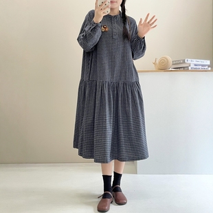 复古文艺范格子长袖连衣裙立领套头棉麻宽松休闲学院风裙子女秋新