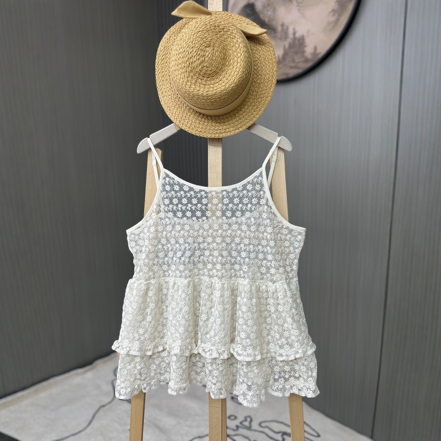 26春夏森系文艺刺绣吊带上衣双层荷叶边下摆温柔公主风叠穿小背心