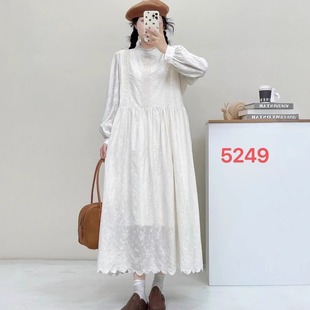 24秋冬森系文艺花边立领棉布刺绣长袖连衣裙加绒加厚宽松百搭长裙