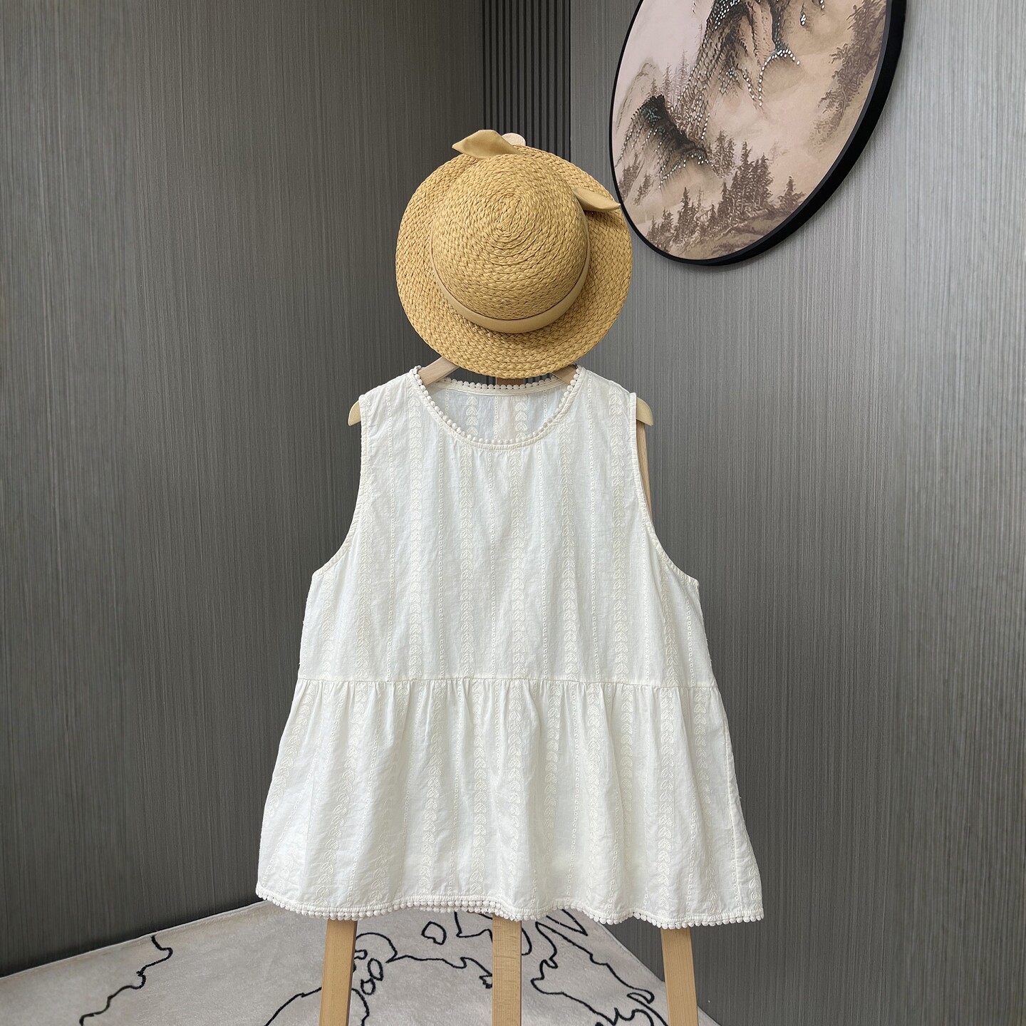 森女系棉布刺绣圆领无袖背心宽松版甜美少女娃娃款上衣女26夏新品
