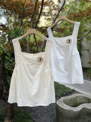 蕾丝宽肩带吊带小背心