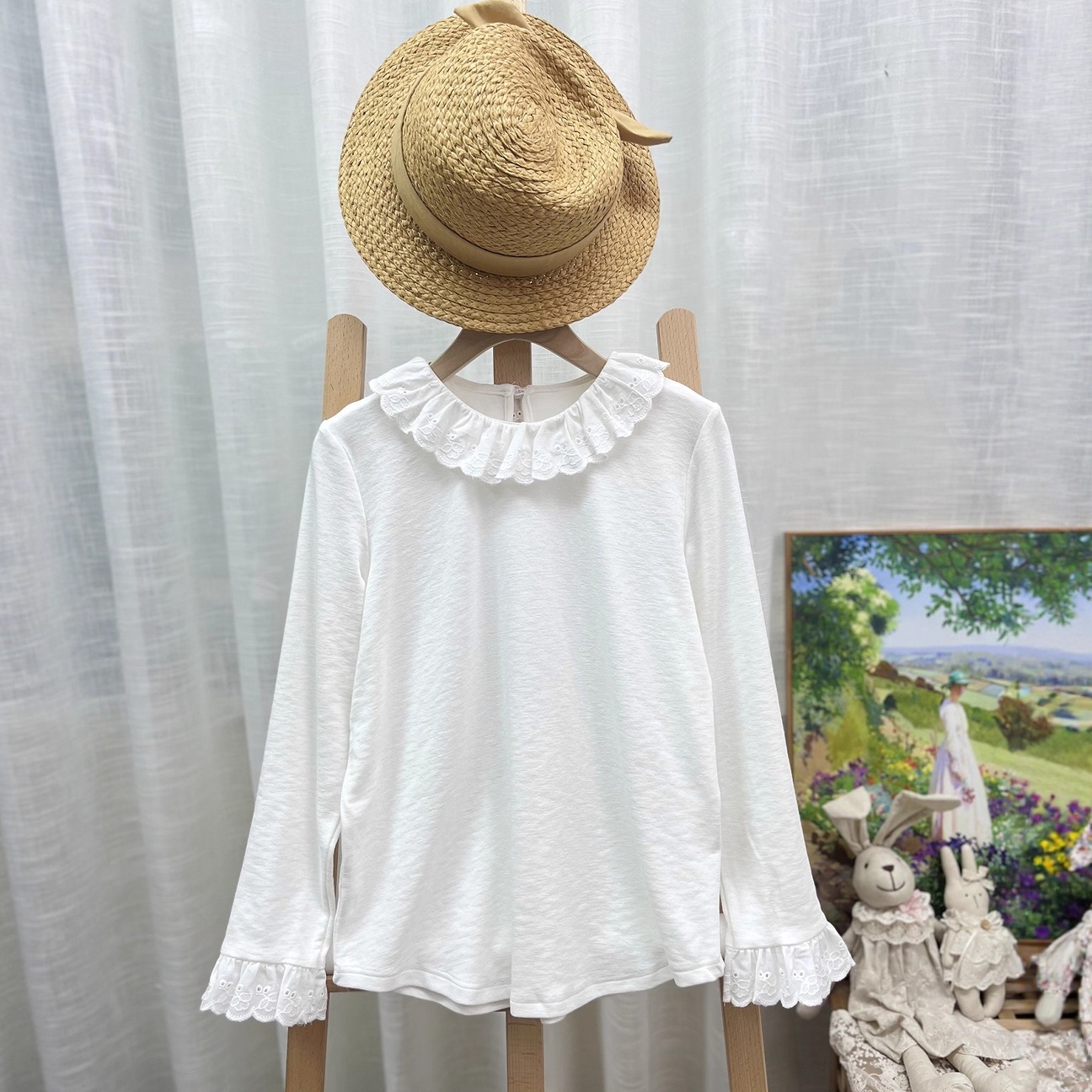 刺绣花瓣领温柔长袖打底衫T恤女