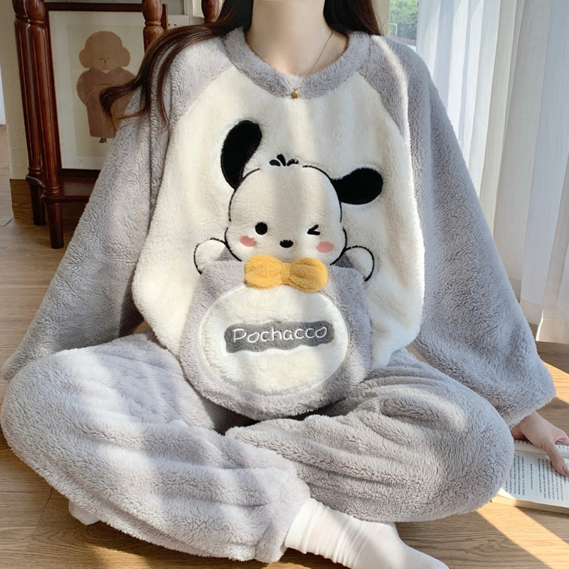 珊瑚绒睡衣女可爱卡通家居服套