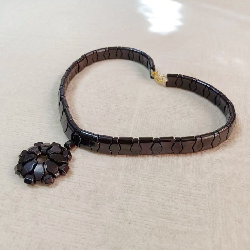 麦饭石新款颈圈实体店定制款托尔玛琳石项链负离子颈部防护锗石链