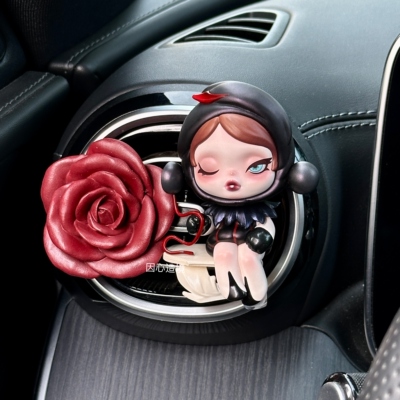 泡泡玛特sp车载香薰汽车出风口装饰车内高级感饰品摆件女生礼品