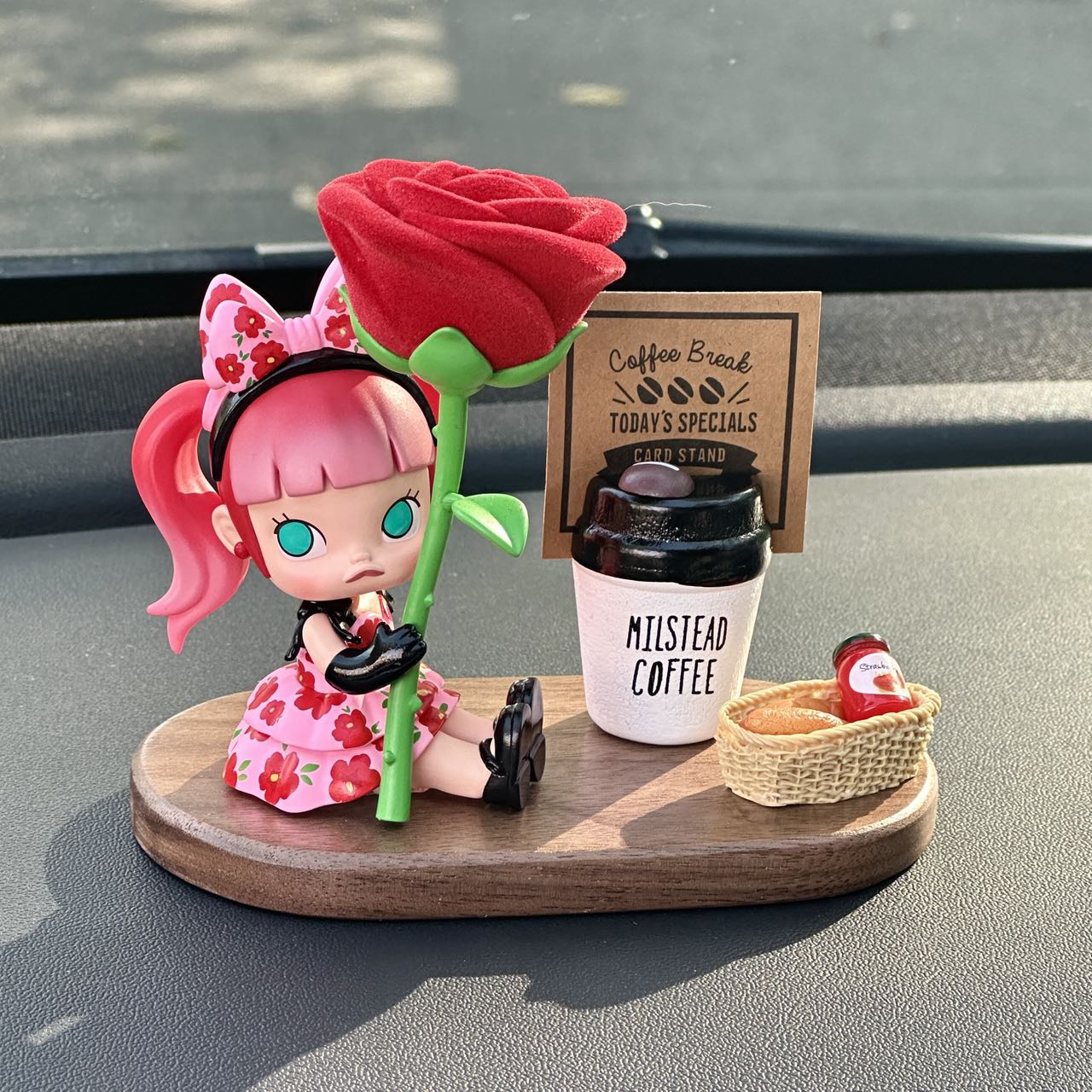 礼物汽车摆件个性手办