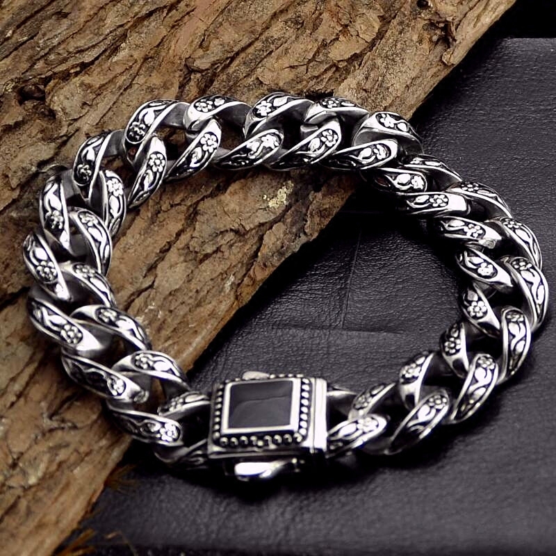 日韩版霸气钛钢潮男士手链饰品潮牌时尚复古粗手环手镯配饰不褪色