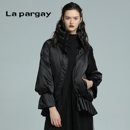 Lapargay纳帕佳新款女装冬季黑色休闲短款羽绒服保暖修身上衣