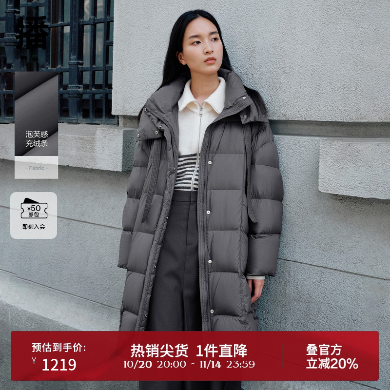 温暖舒适连帽半高领,质感顺色拉链