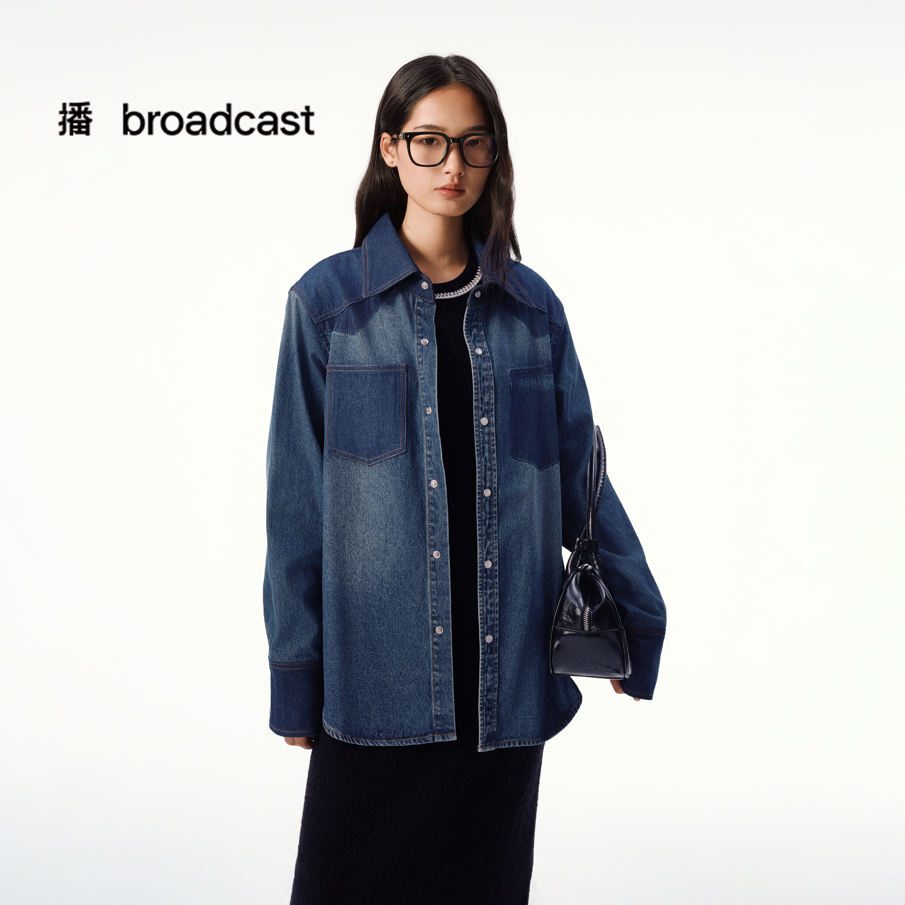 播宽松显瘦复古水洗牛仔衬衫女25秋冬新款翻领上衣DDS4CD5109