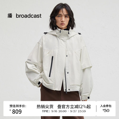 松紧袖口魔术贴装饰，拉链口袋方便收纳