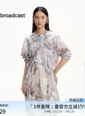 播商场同款工装风印花连帽短外套女夏季新款户外穿搭BDS2WD2396