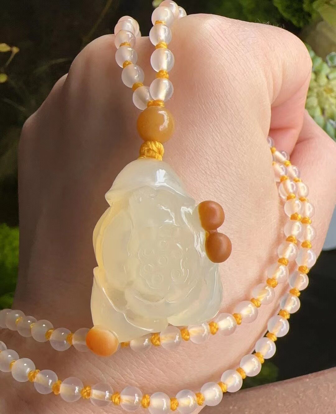 杨玉家云南天然黄龙玉洋烟河冰种精雕莲荷花吊坠证书送礼新款人气