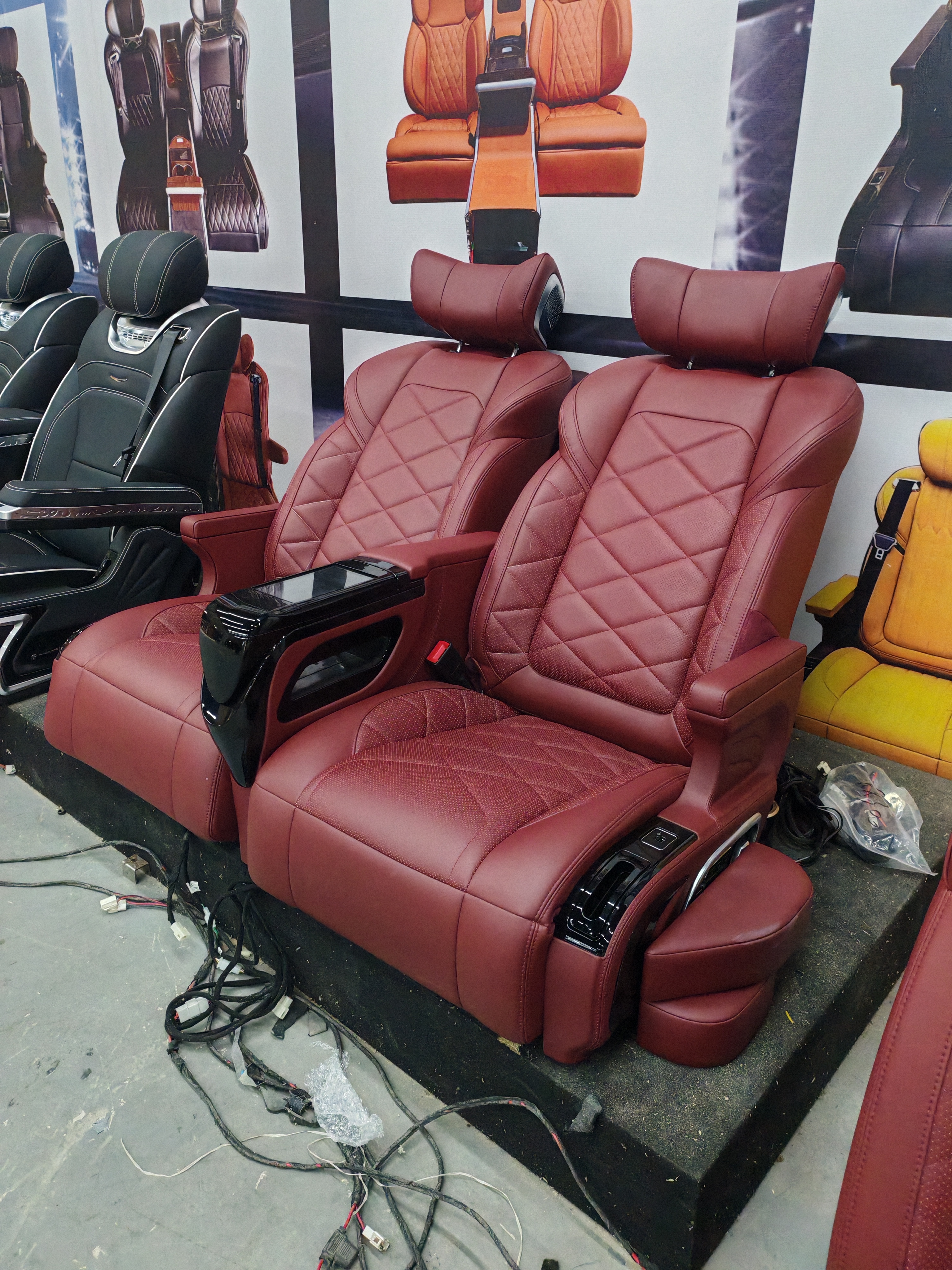 2025宝马X5福特探险者锐界保时捷卡宴升级中排航空座椅内饰改装