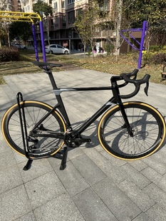 阿普兰UPLAND碳纤维公路车 105 DI2电子变速7170套件诺飞客R4轮组