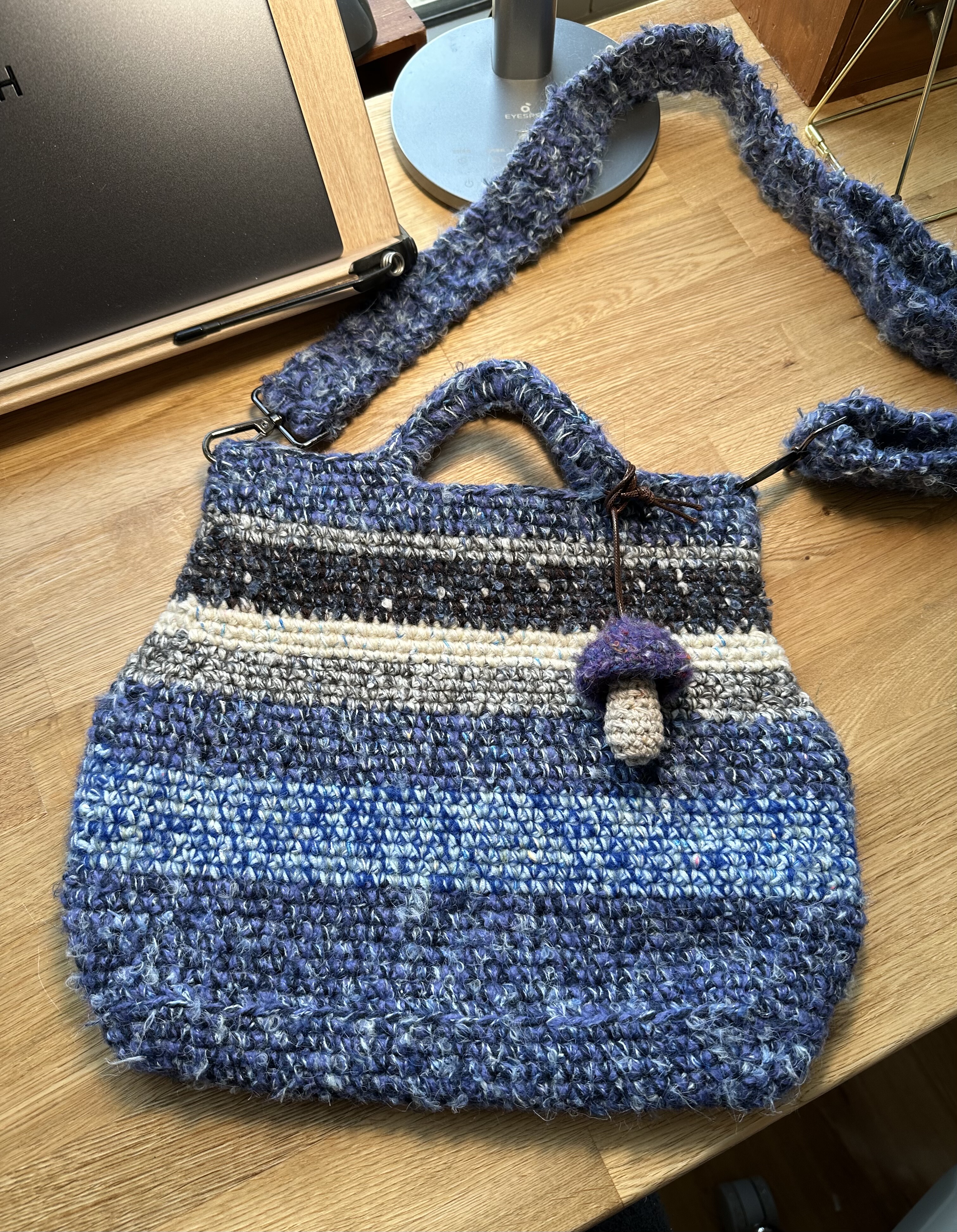 极光蓝｜羊毛混纺手工编织异形大肚手提包单肩斜挎包