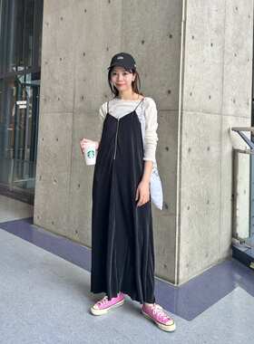 kas2024夏季 大人气流畅褶皱纹理显瘦吊带连衣裙OP QC