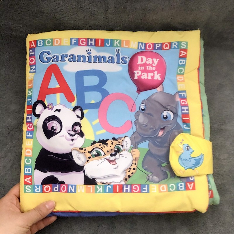 超值宝宝大号动物园布书婴幼儿彩色英文字母立体机关游戏垫布绘本