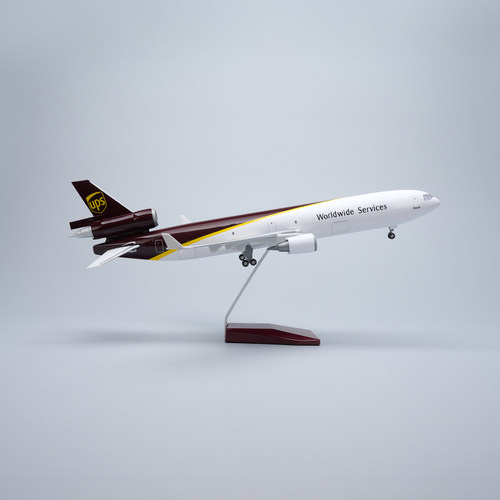 1:130仿真UPS麦道11货机MD11飞机模型拼装摆件礼品礼物47cm