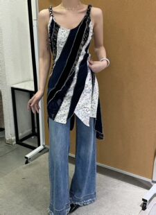 2026夏新品 蕾丝拼接撞色不规则连衣裙吊带背心裙97910 小众设计款