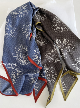 feytiy 庞贝图腾 复古时髦百搭蓝色三角巾丝巾女春秋薄款披肩围巾