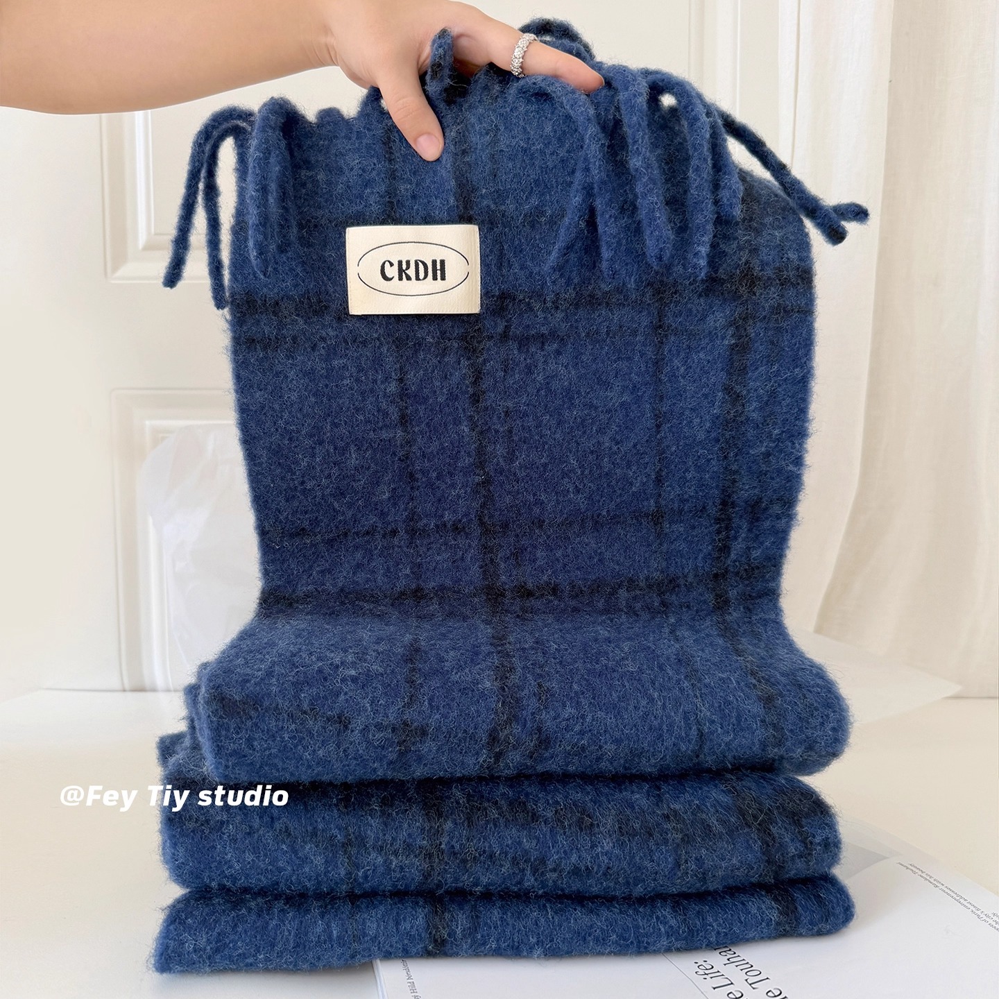 深墨蓝色18%羊毛保暖加厚围巾