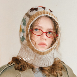 feytiy 纯手工花朵巴法拉帽 时髦复古秋冬保暖护耳套头毛线帽女