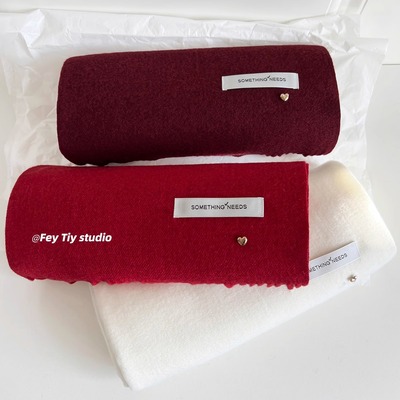 显白~安可拉红细腻秋冬保暖围巾